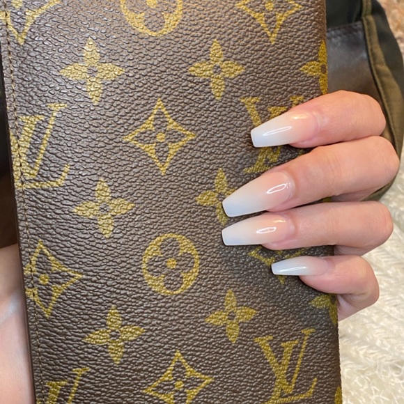 ✈️SOLD✈️ Authentic Louis Vuitton Monogram Wallet - Picture 6 of 6